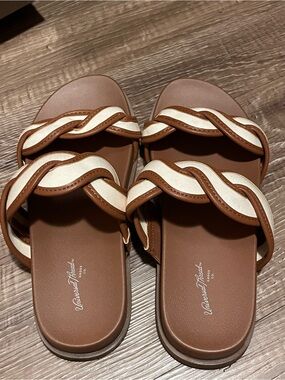 Universal Thread Tan and Cream Braided Slide Sandals